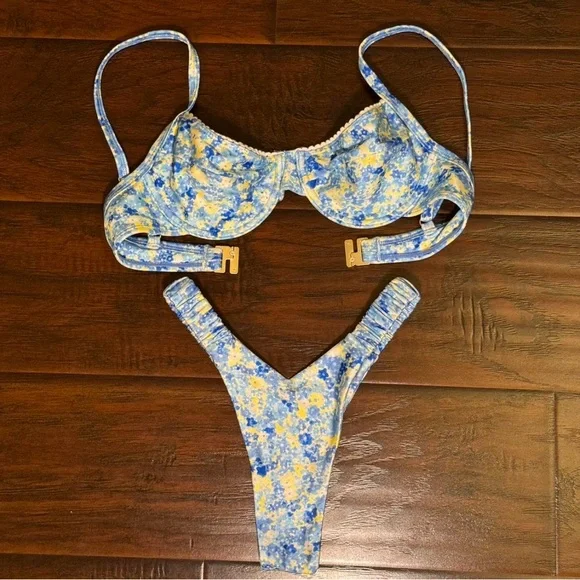Kulani Kinis Love Story Lace Lined Floral Bikini Set - Picture 4 of 4